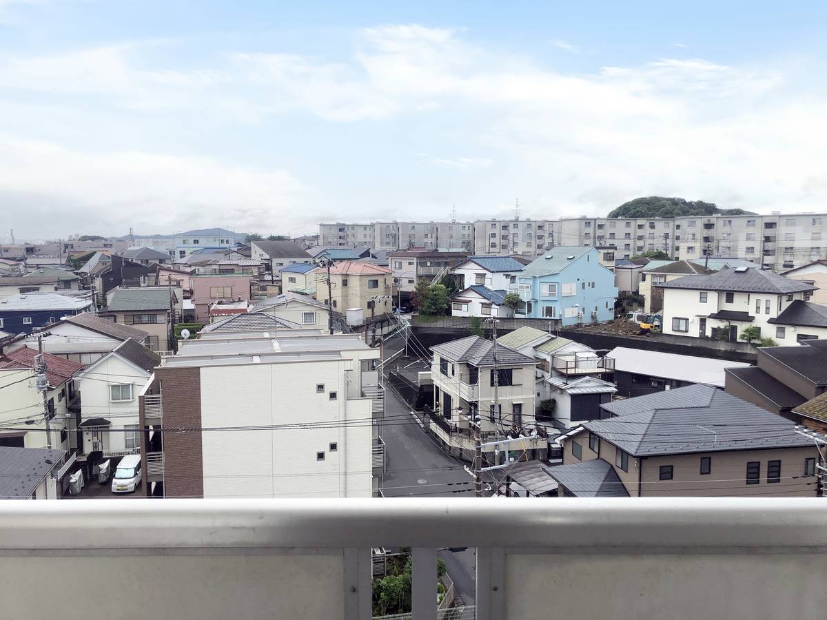 Pemandangan dari Village House Iriyamazu di Yokosuka-shi