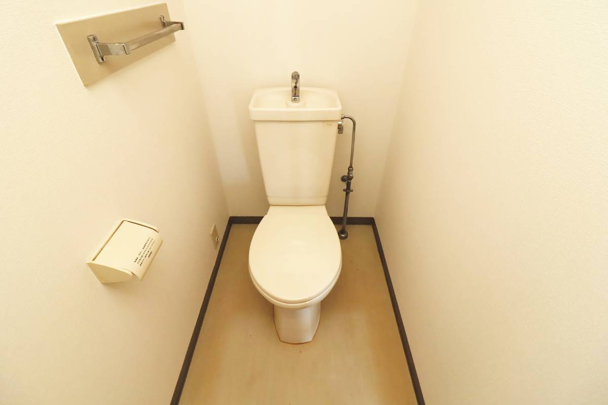 Nhà vệ sinh của Village House Chigusa ở Hanamigawa-ku