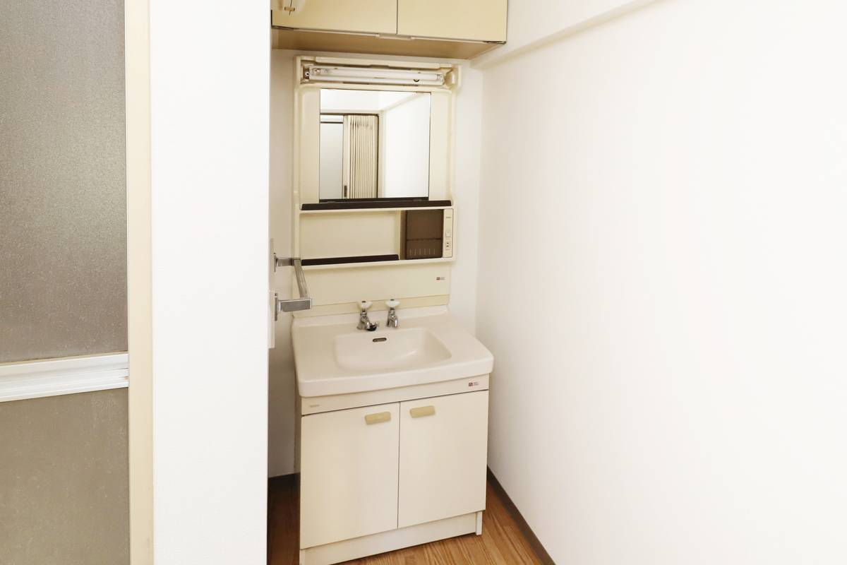 花見川区ビレッジハウス千種の洗面所