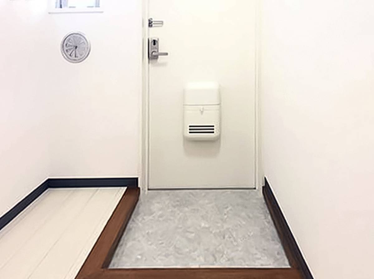 花見川区ビレッジハウス千種の玄関