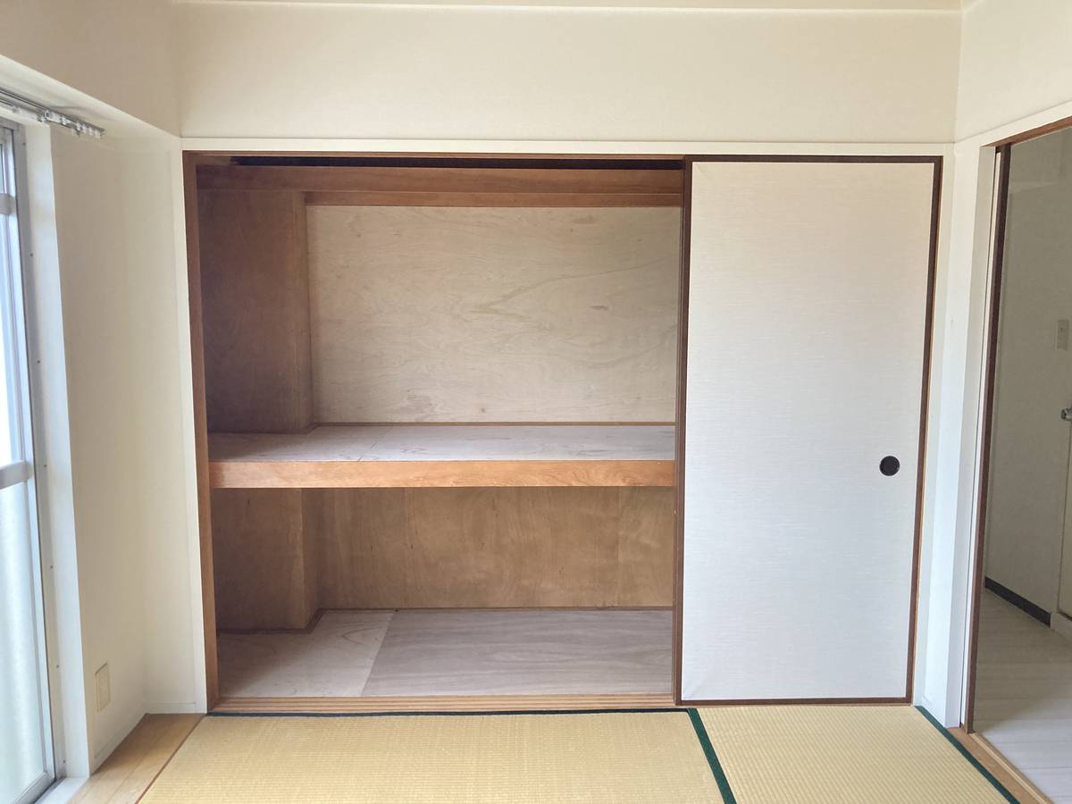 Khu vực chứa đồ của Village House Kugou ở Yokosuka-shi