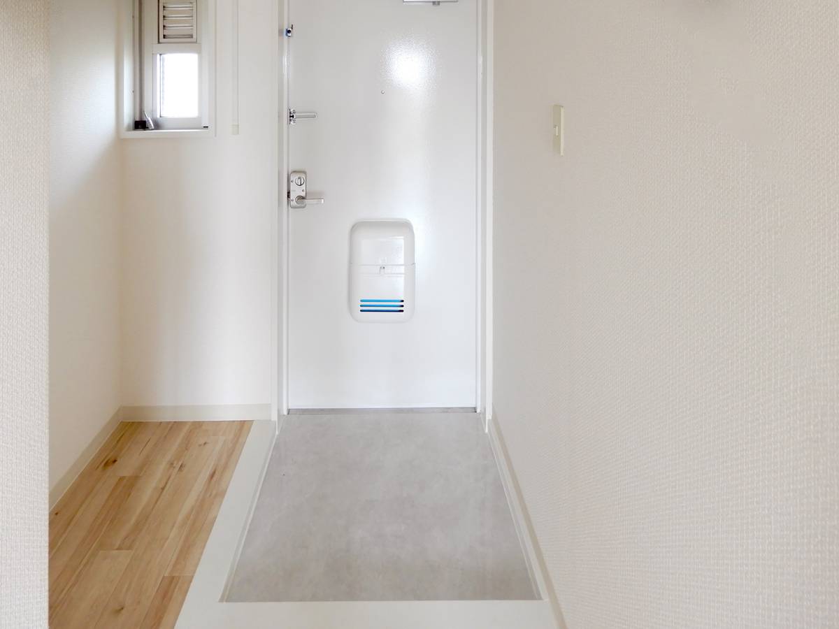横須賀市ビレッジハウス公郷の玄関