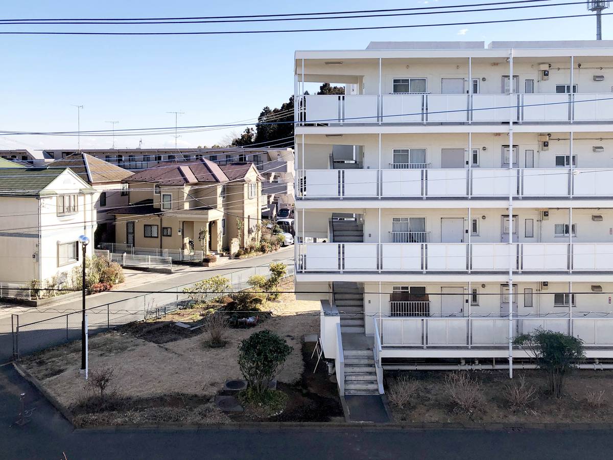 Tầm nhìn từ Village House Zenbu ở Asahi-ku