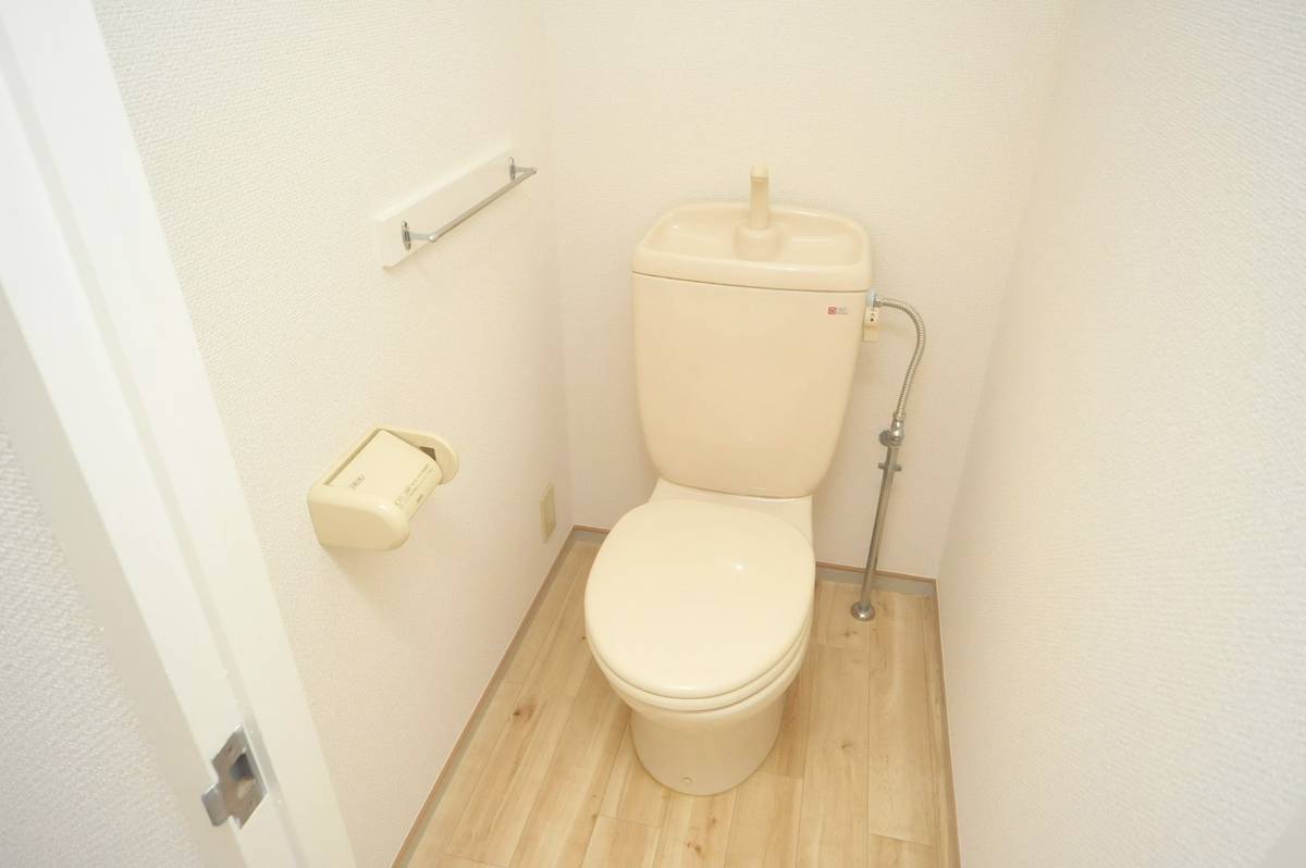 Toilet in Village House Zenbu in Asahi-ku
