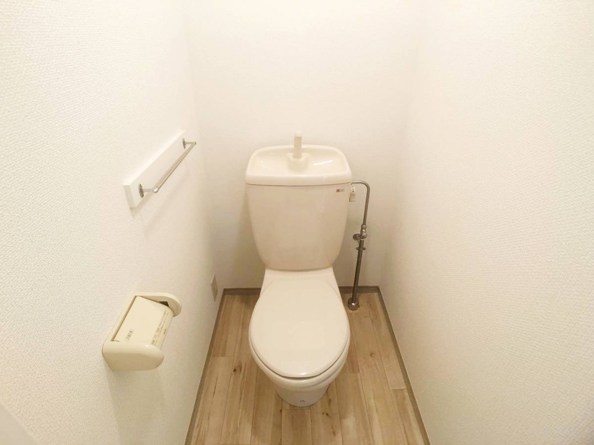 Toilet in Village House Zenbu in Asahi-ku