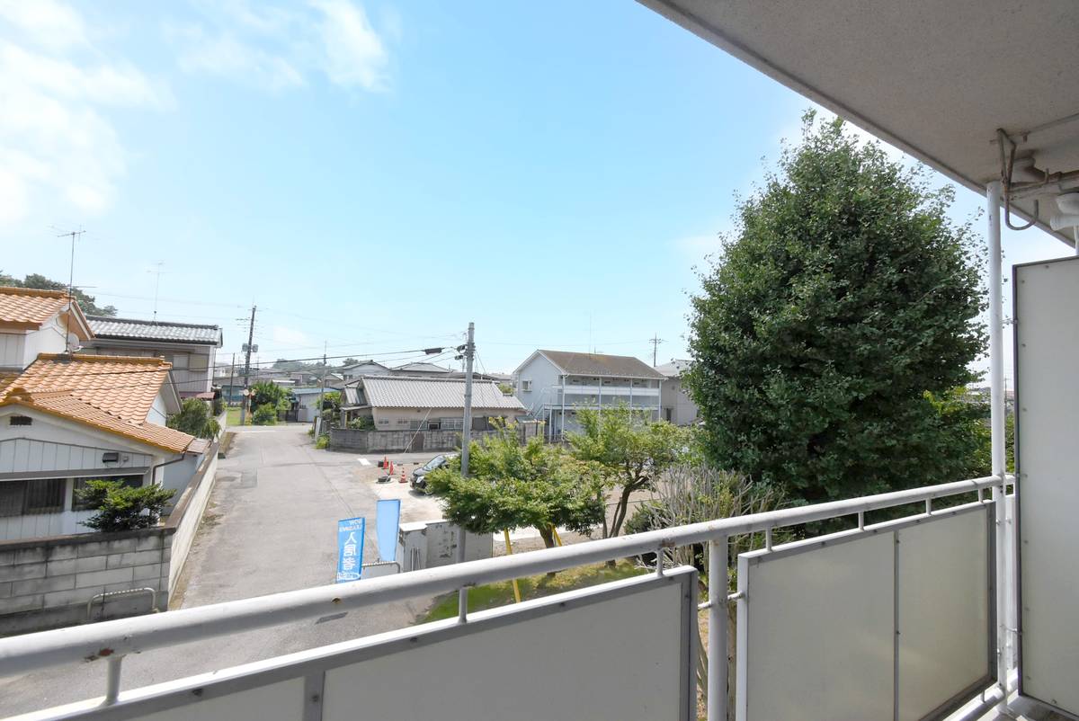 Tầm nhìn từ Village House Narushima ở Tatebayashi-shi