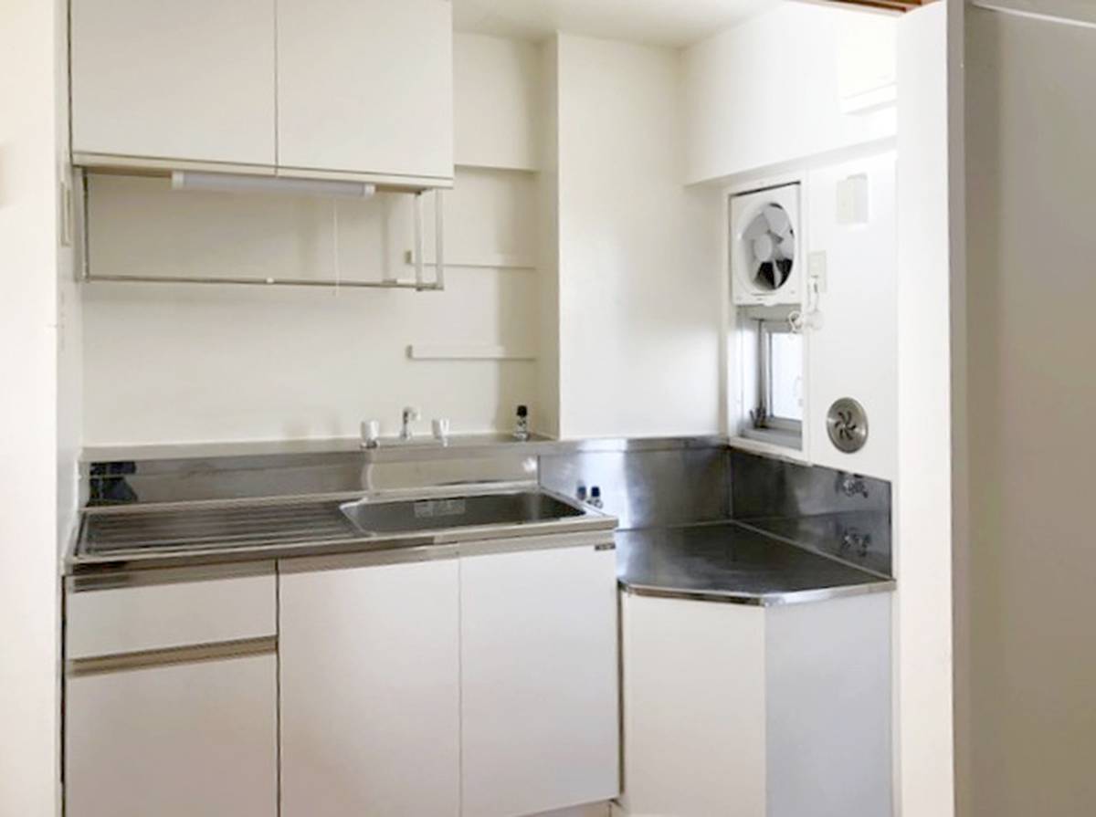 Khu vực bếp của Village House Ooya ở Minuma-ku