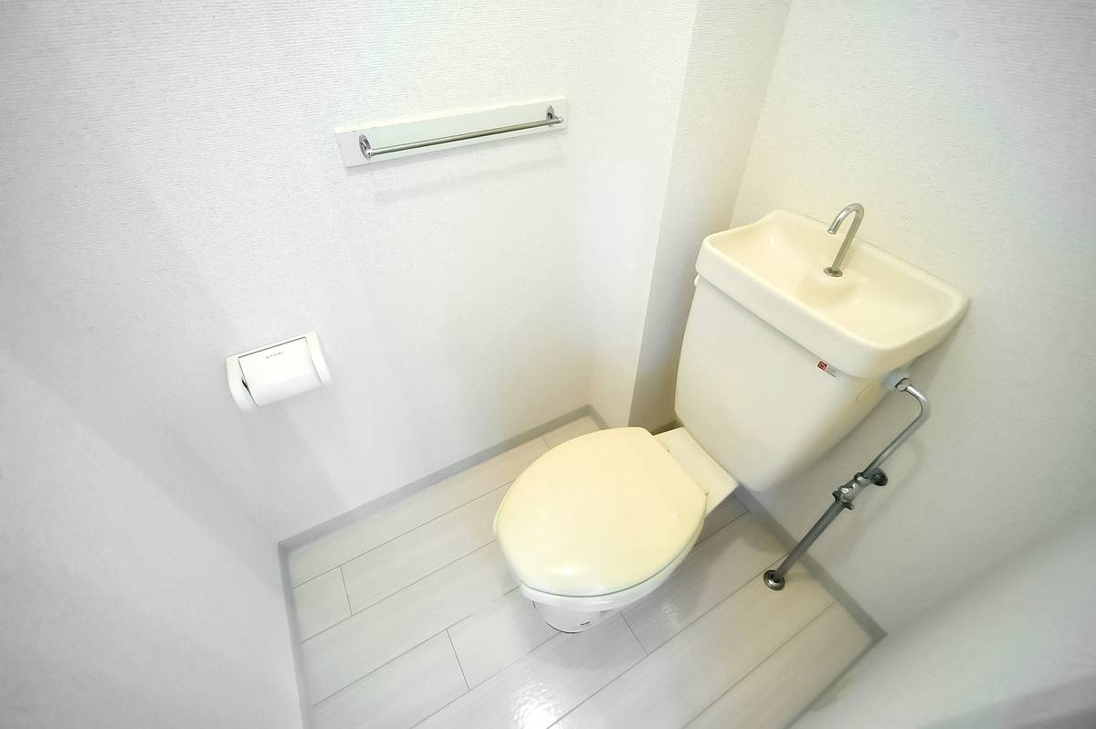 神奈川区ビレッジハウス菅田のトイレ