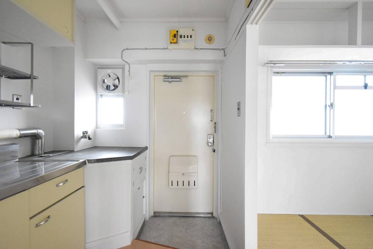 Apartment Entrance in Village House Kawaijuku in Asahi-ku