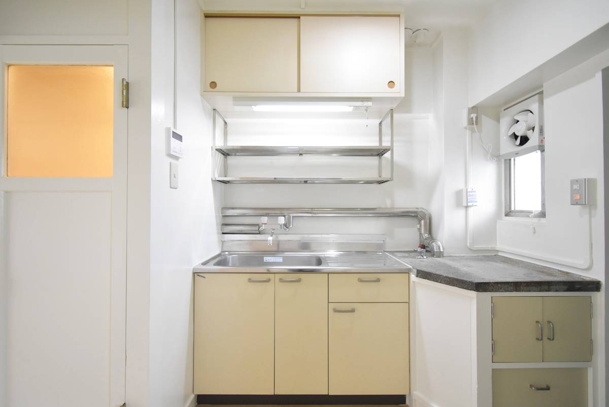 Dapur di Village House Gouchi di Akishima-shi
