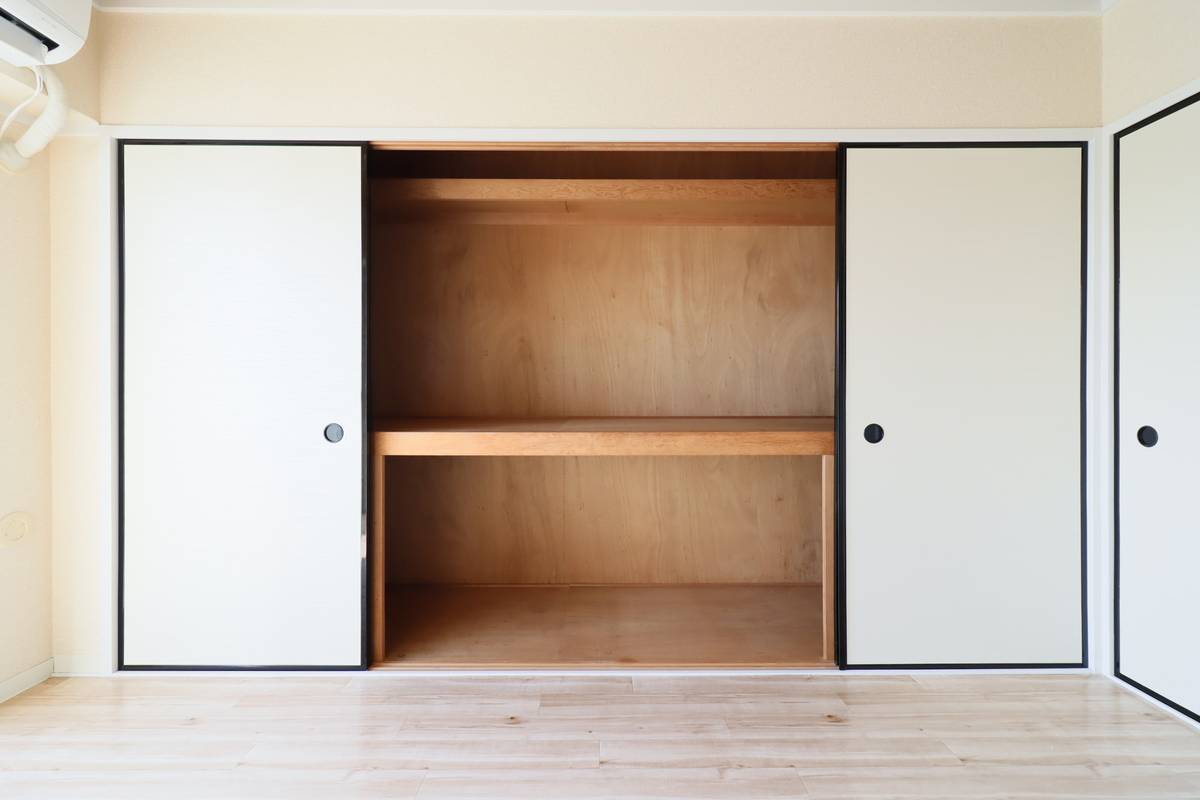 Storage Space in Village House Kowagama in Funabashi-shi