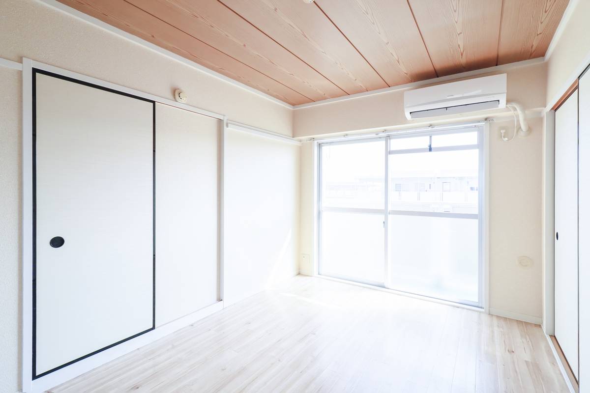 Living Room in Village House Kowagama in Funabashi-shi