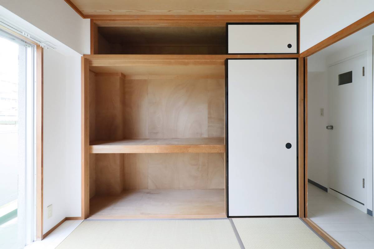 Storage Space in Village House Kowagama in Funabashi-shi