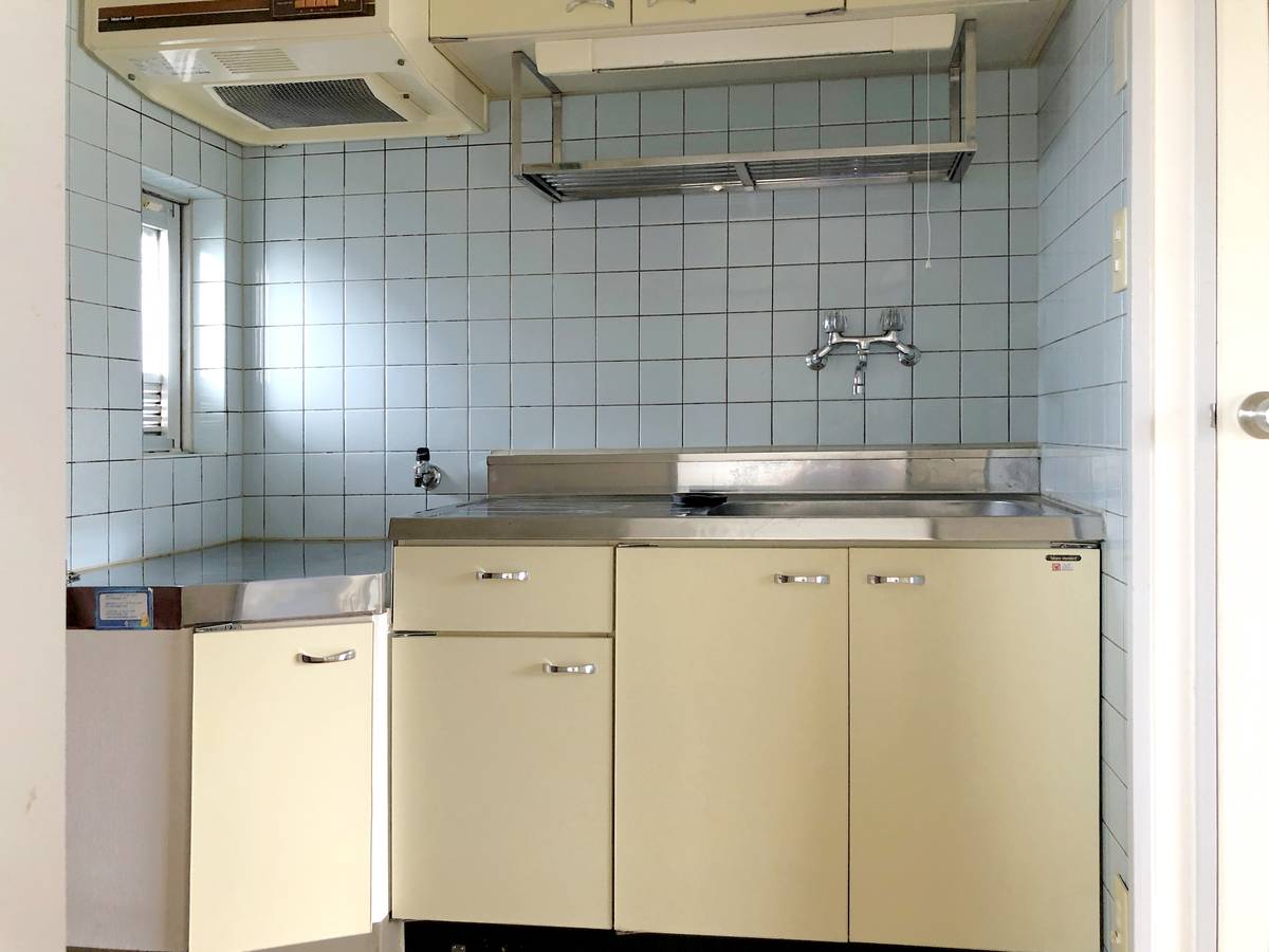 Kitchen in Village House Kameino in Fujisawa-shi