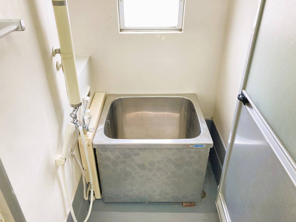 Phòng tắm của Village House Koyama ở Suzaka-shi