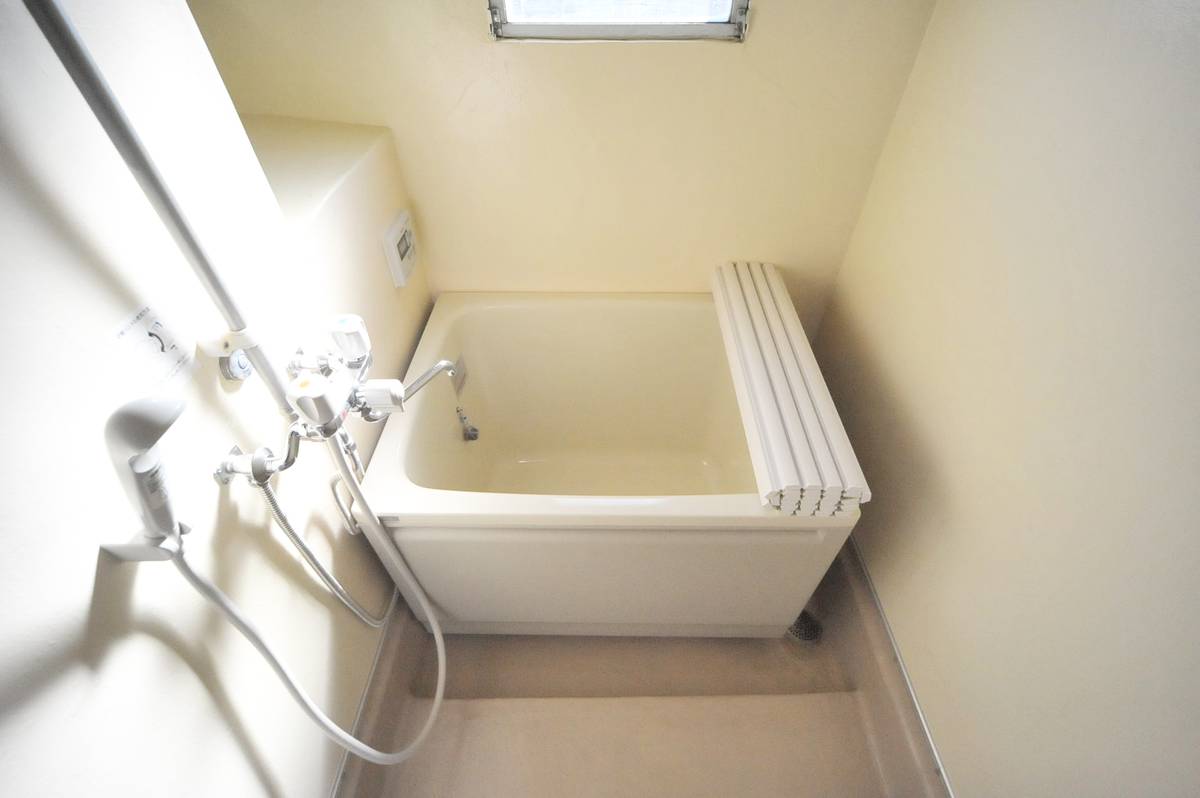 Phòng tắm của Village House Sanda ở Atsugi-shi