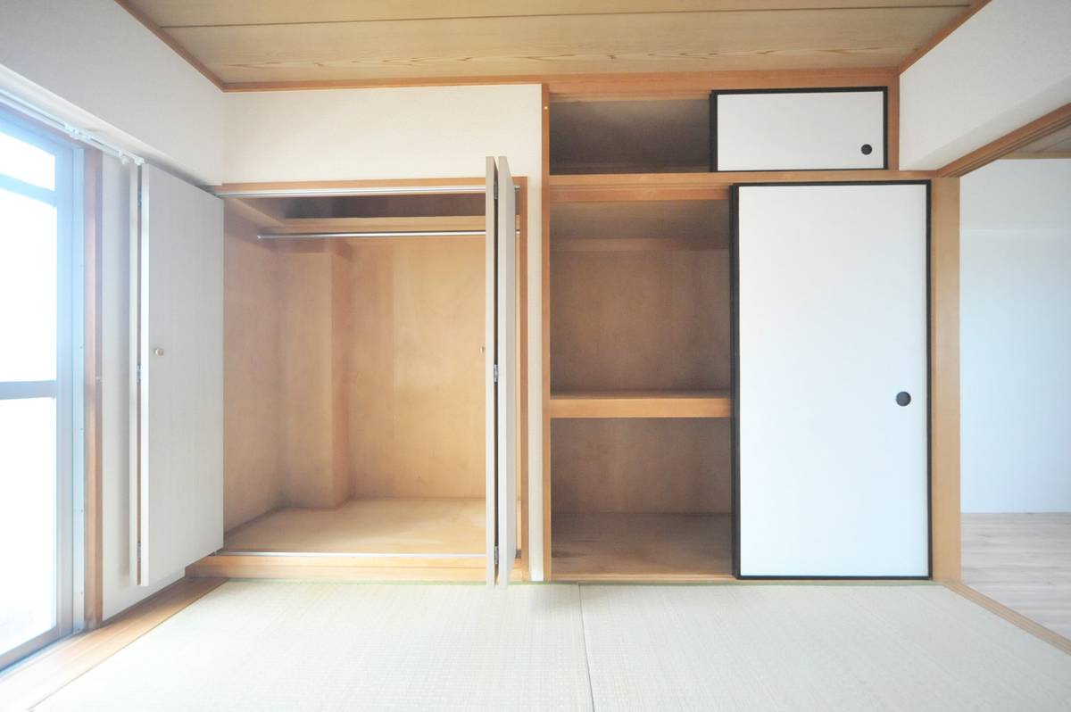 Storage Space in Village House Ooshima in Hiratsuka-shi