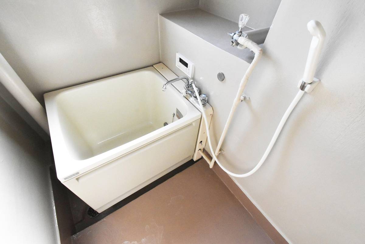 位于松本市的Village House 笹賀的浴室