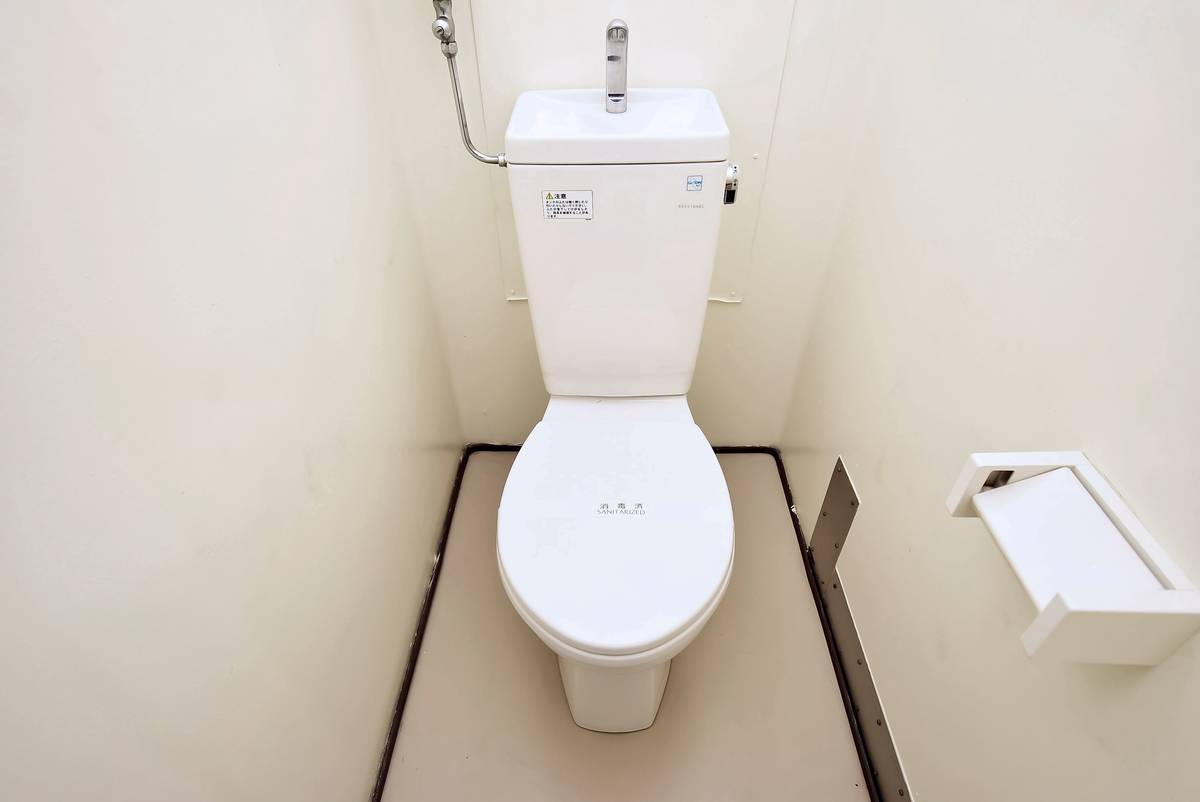 Toilet in Village House Mukoudai Tower in Nishitokyo-shi