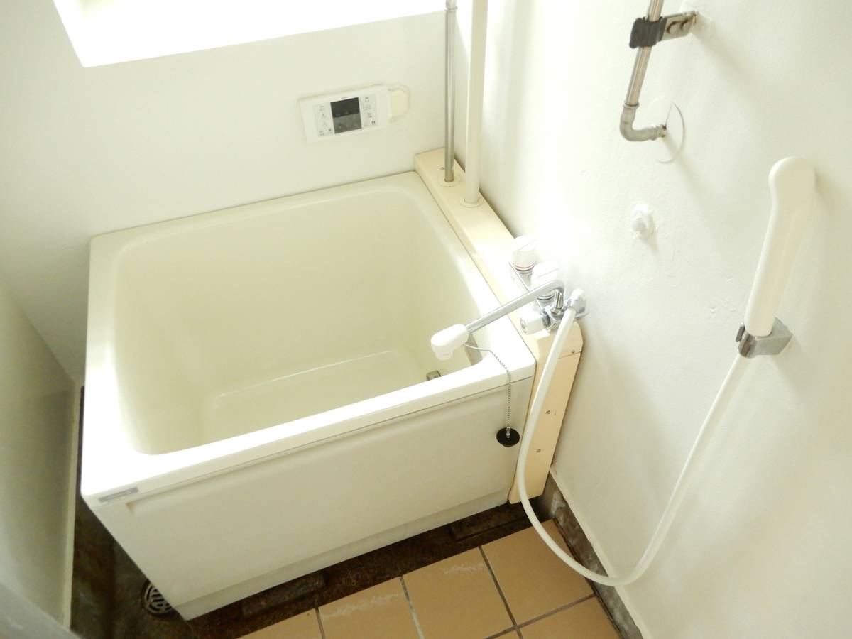 Banheira de Village House Shimojima Dai 2 em Hiratsuka-shi