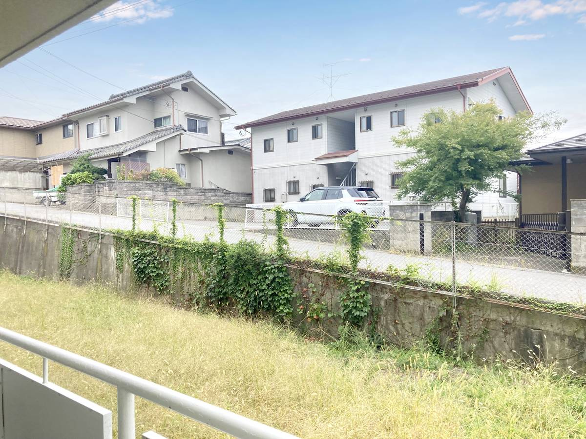 Tầm nhìn từ Village House Mukaida ở Komoro-shi