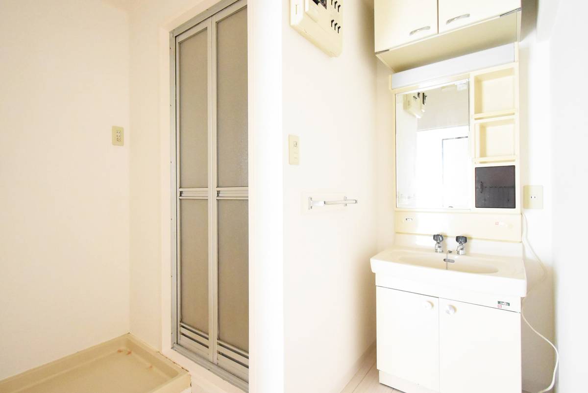 土浦市ビレッジハウス中貫の洗面所