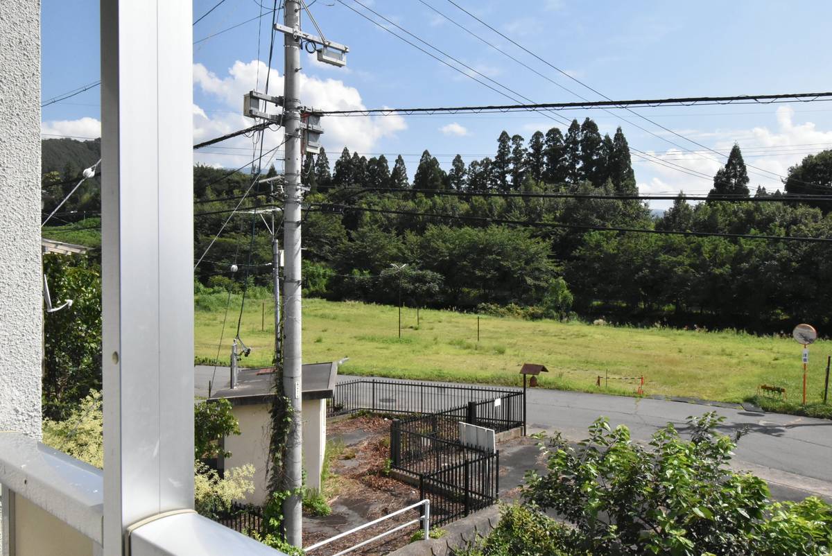 Tầm nhìn từ Village House Toyooka ở Suzaka-shi