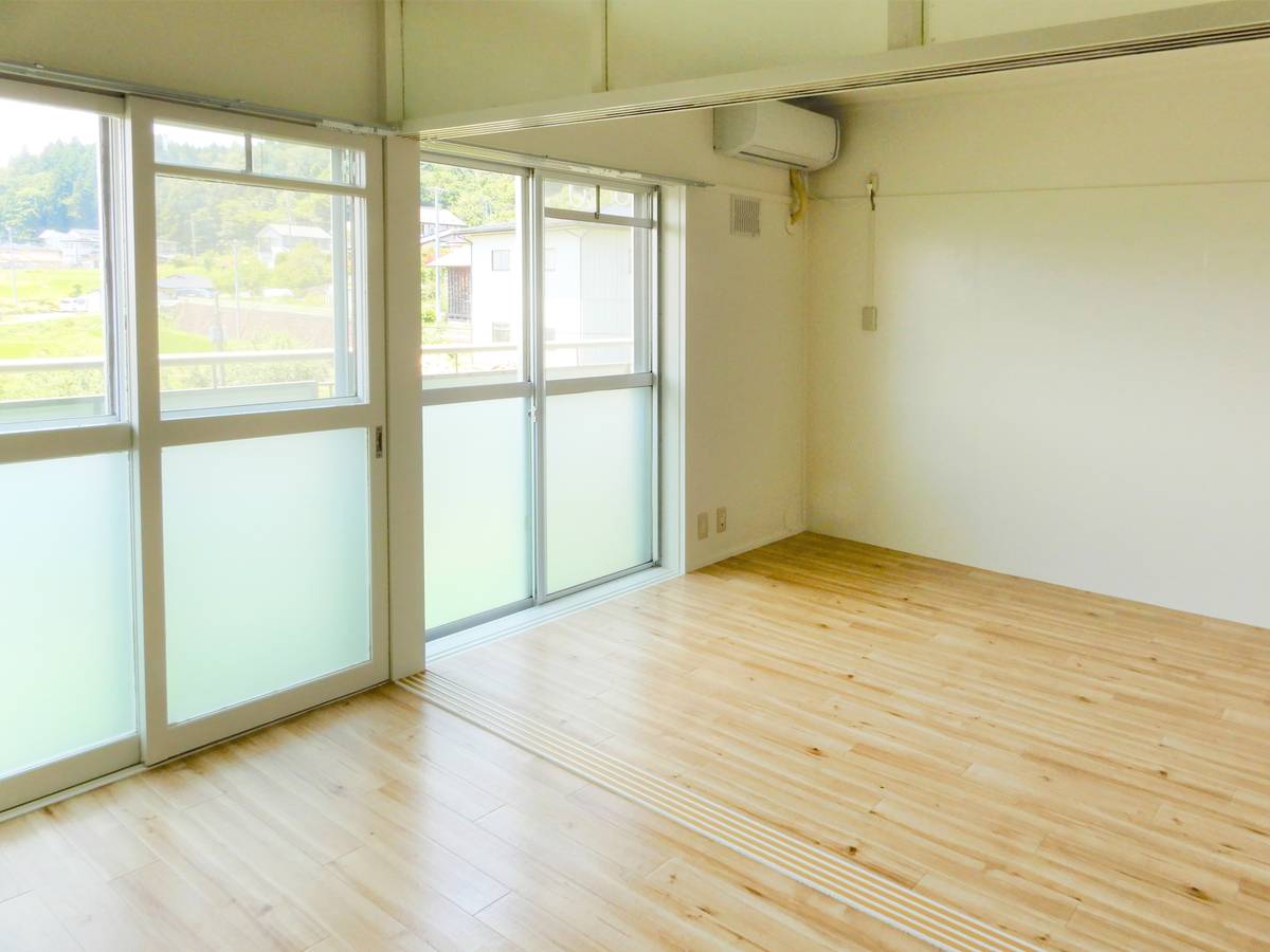 駒ヶ根市ビレッジハウス駒ヶ根のリビング