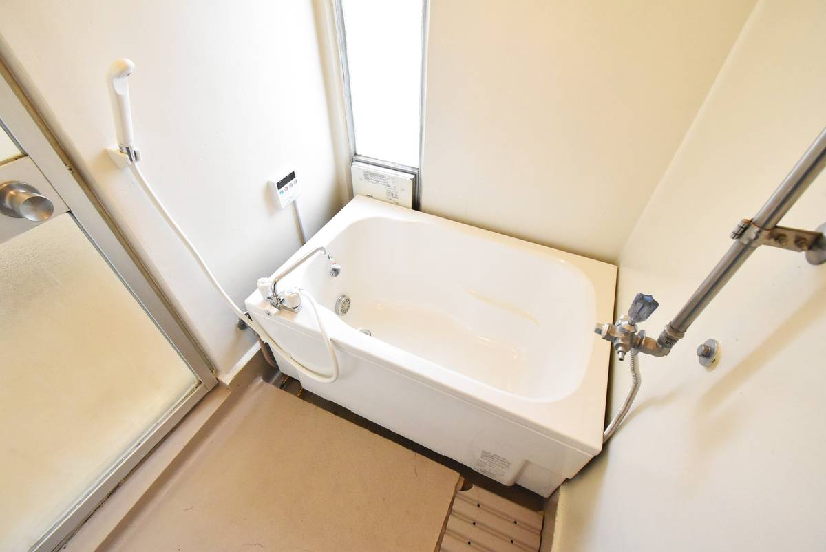 位于長野市的Village House 柳原的浴室