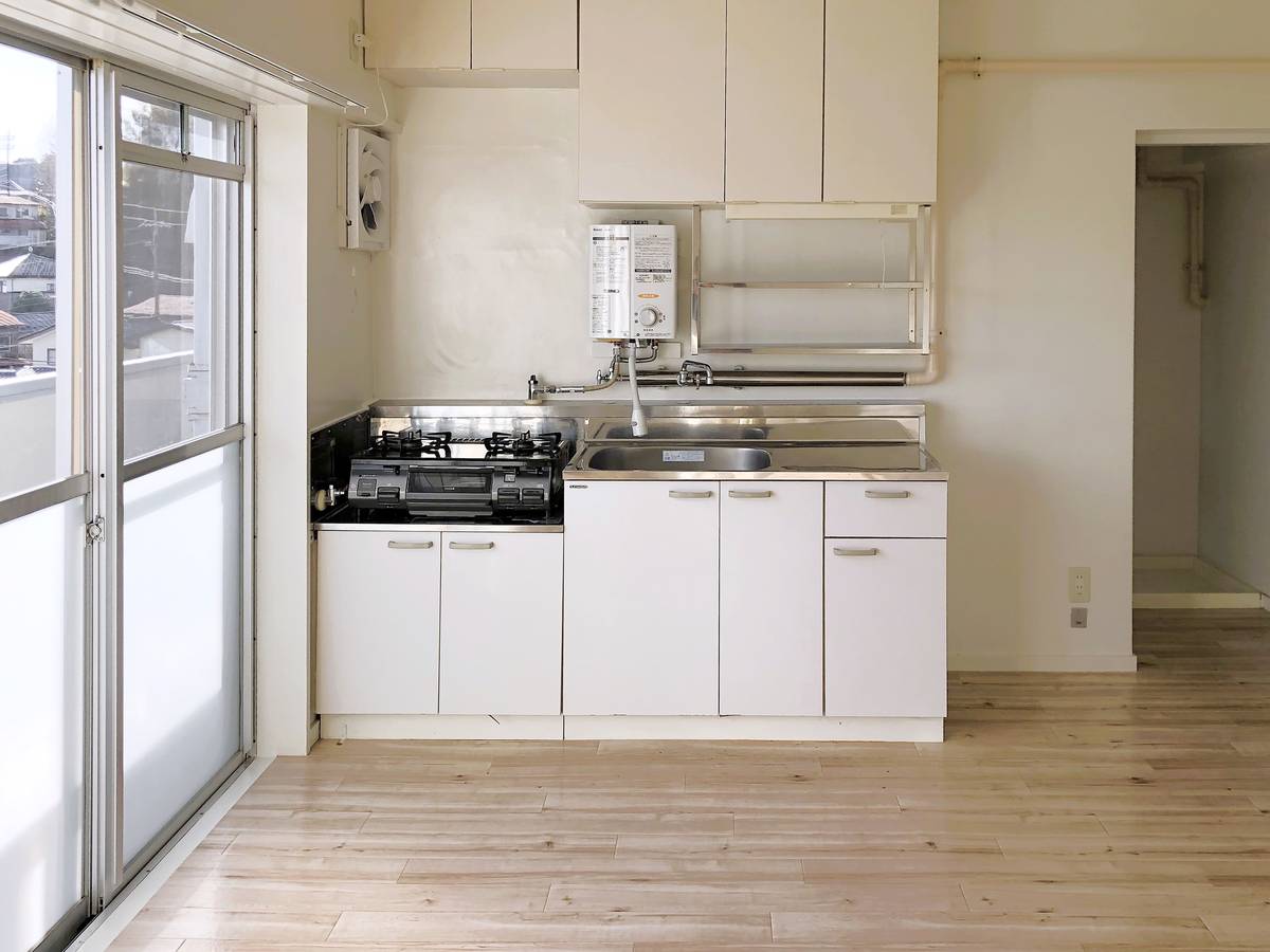 Khu vực bếp của Village House Karasuyama ở Nasukarasuyama-shi