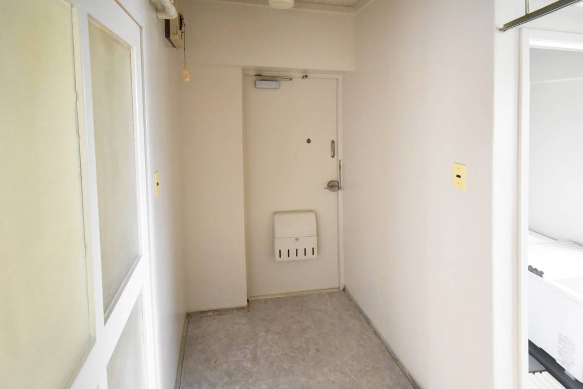 伊那市ビレッジハウス伊那福島の玄関