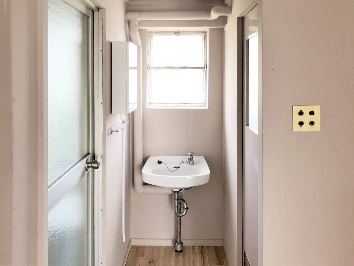 所沢市ビレッジハウス所沢の洗面所