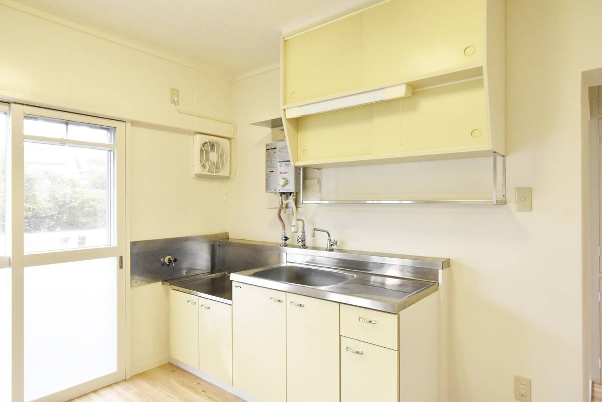 Dapur di Village House Yoshida Miyakouji di Tsubame-shi