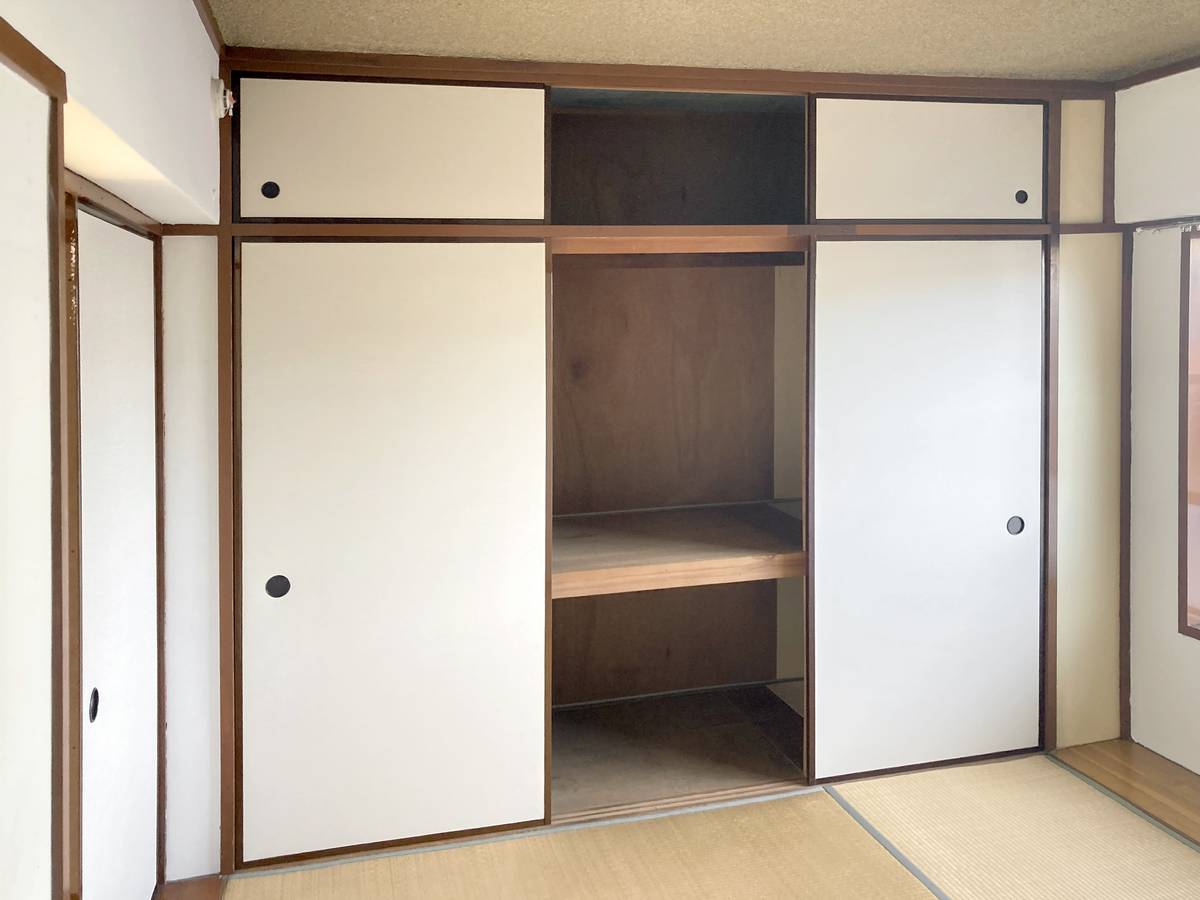 Khu vực chứa đồ của Village House Ooho ở Tsukuba-shi