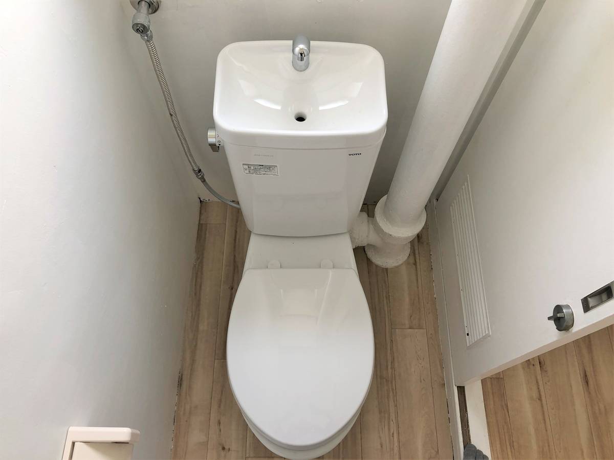 Toilet di Village House Yuuki Dai 2 di Yuki-shi