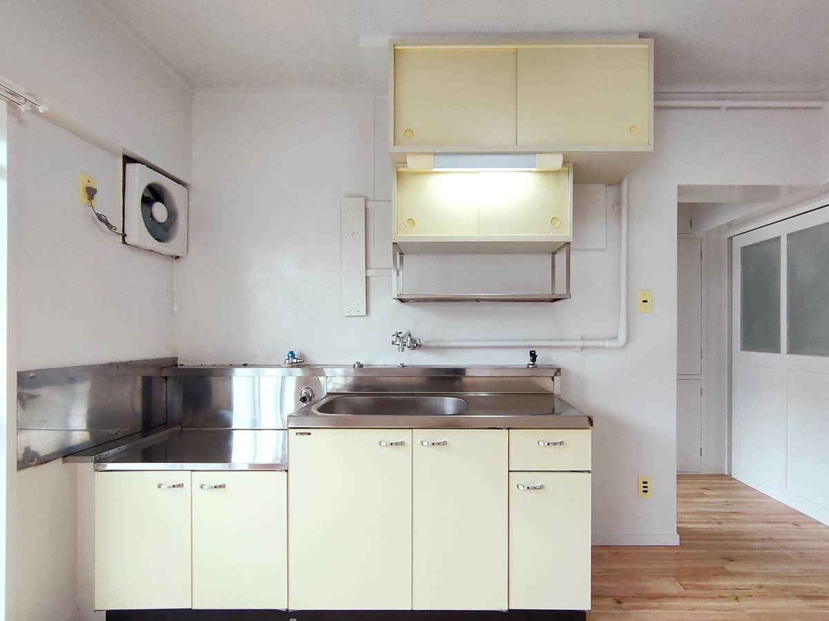 Dapur di Village House Youkaichiba di Sosa-shi