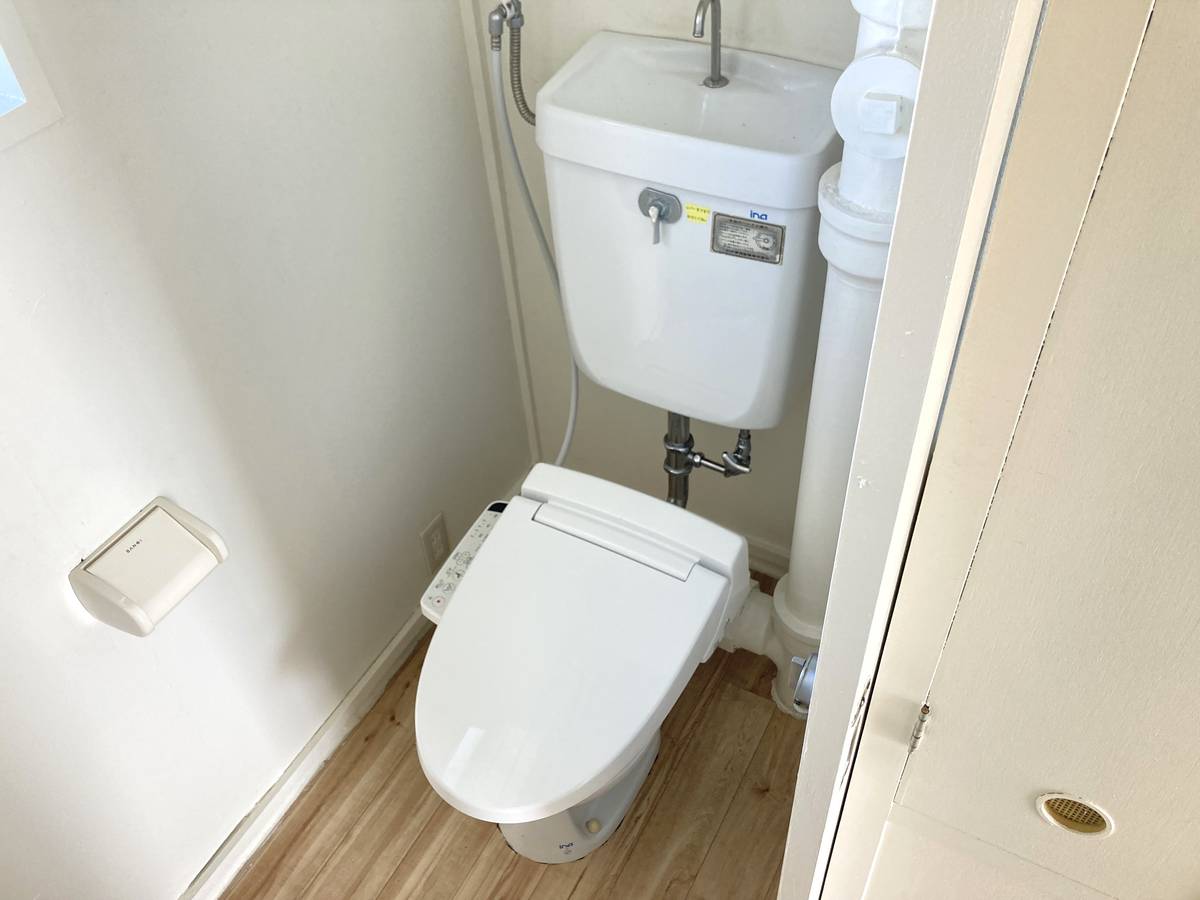 Toilet di Village House Nakagomi di Saku-shi
