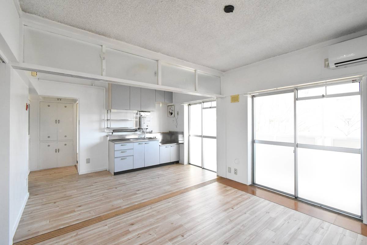 Ruang Tamu di Village House Nakagomi di Saku-shi