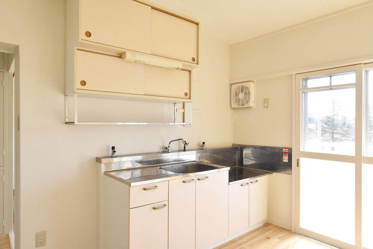 Nagaoka-shi ရှိ Village House Kibougaoka ၏ မီးဖိုချောင်