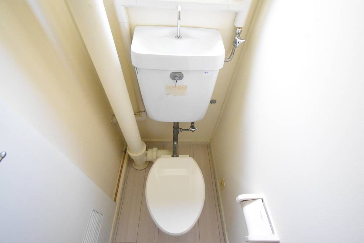 位于上田市的Village House 丸子的厕所