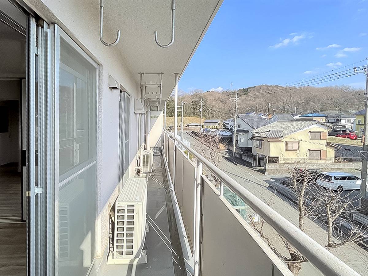 Balcony in Village House Ogawa in Hiki-gun