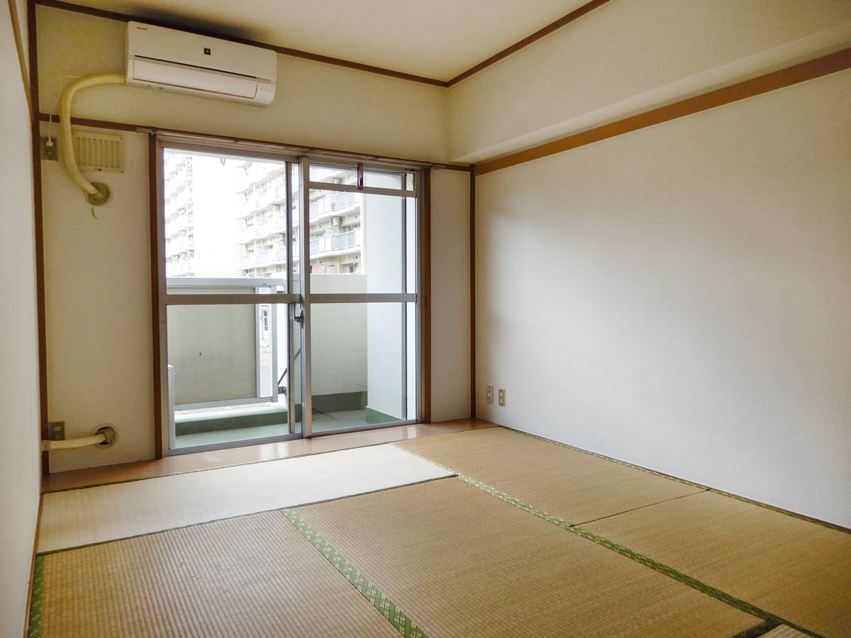 Living Room in Village House Shinagawa Yashio Tower in Shinagawa-ku