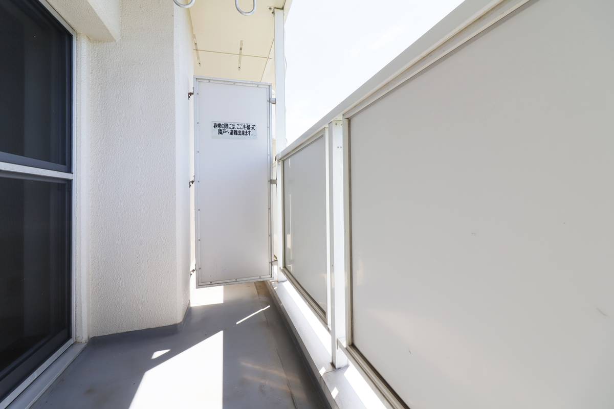 成田市ビレッジハウス成田吾妻タワーのバルコニー