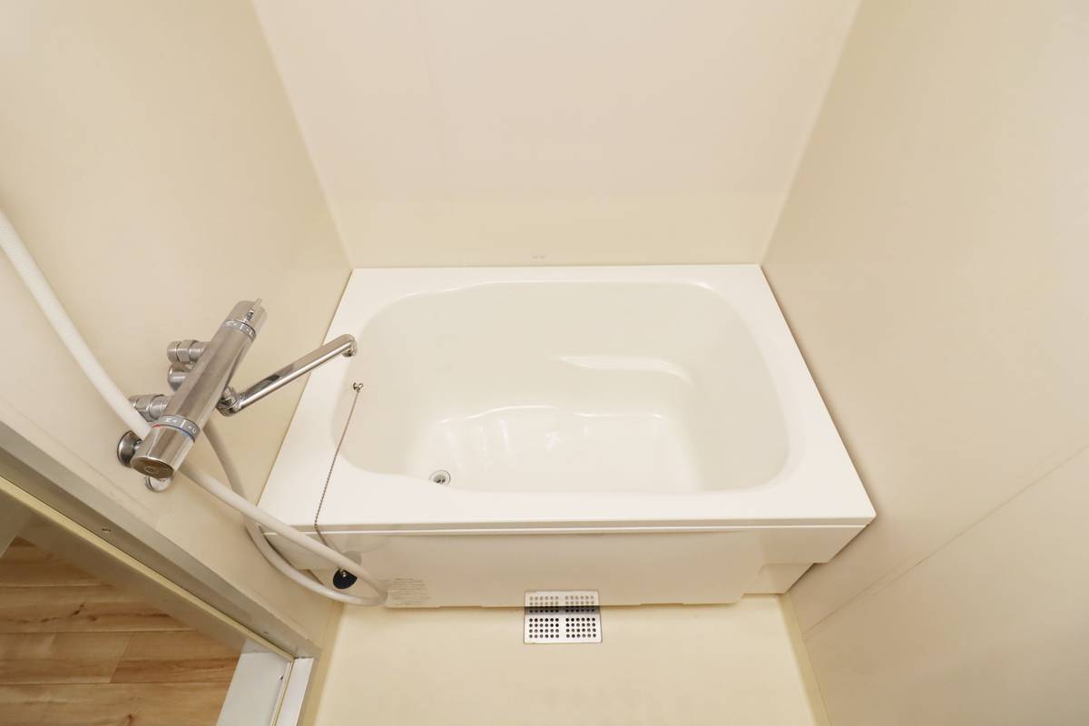 成田市ビレッジハウス成田吾妻タワーのバス