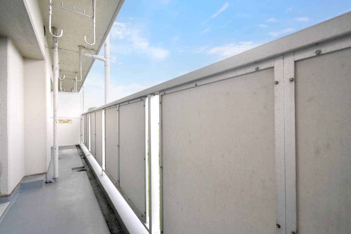 Balcony in Village House Hon Kawamata in Hanyu-shi