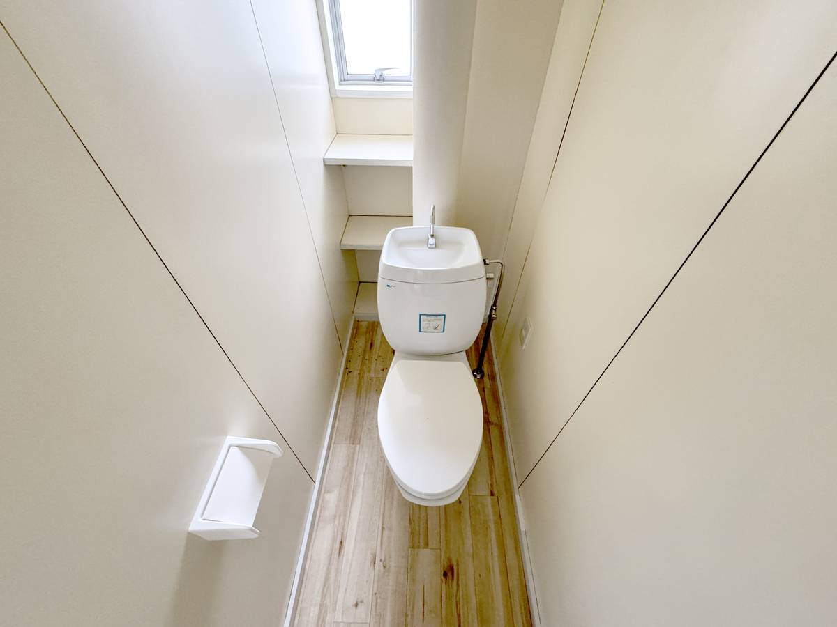 Nhà vệ sinh của Village House Koushoku ở Chikuma-shi