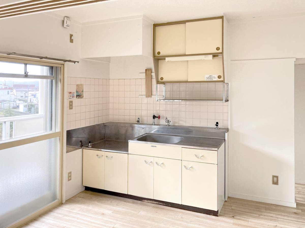 Dapur di Village House Koshiji di Nagaoka-shi