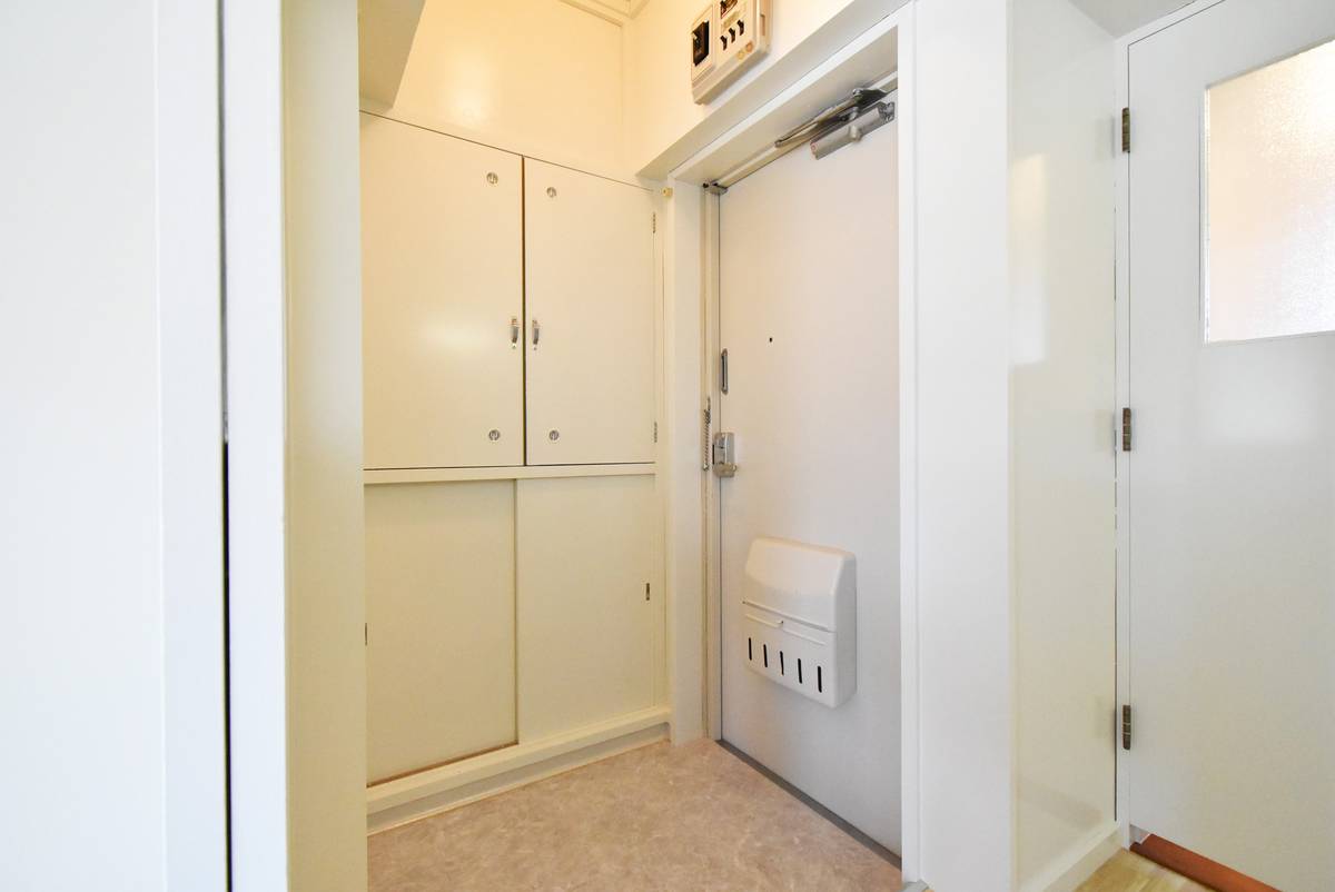 Apartment Entrance in Village House Koshiji in Nagaoka-shi