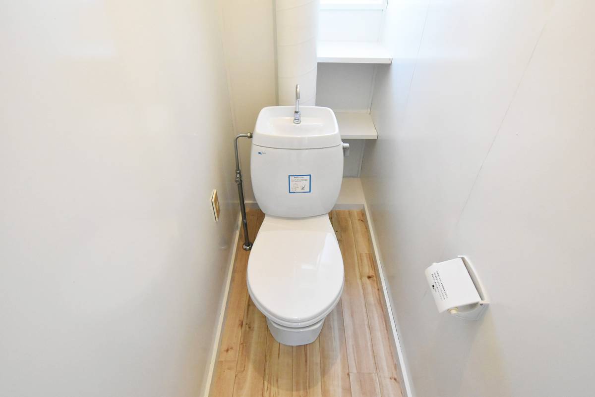 Toilet in Village House Koshiji in Nagaoka-shi