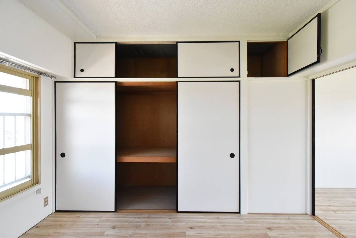Storage Space in Village House Koshiji in Nagaoka-shi